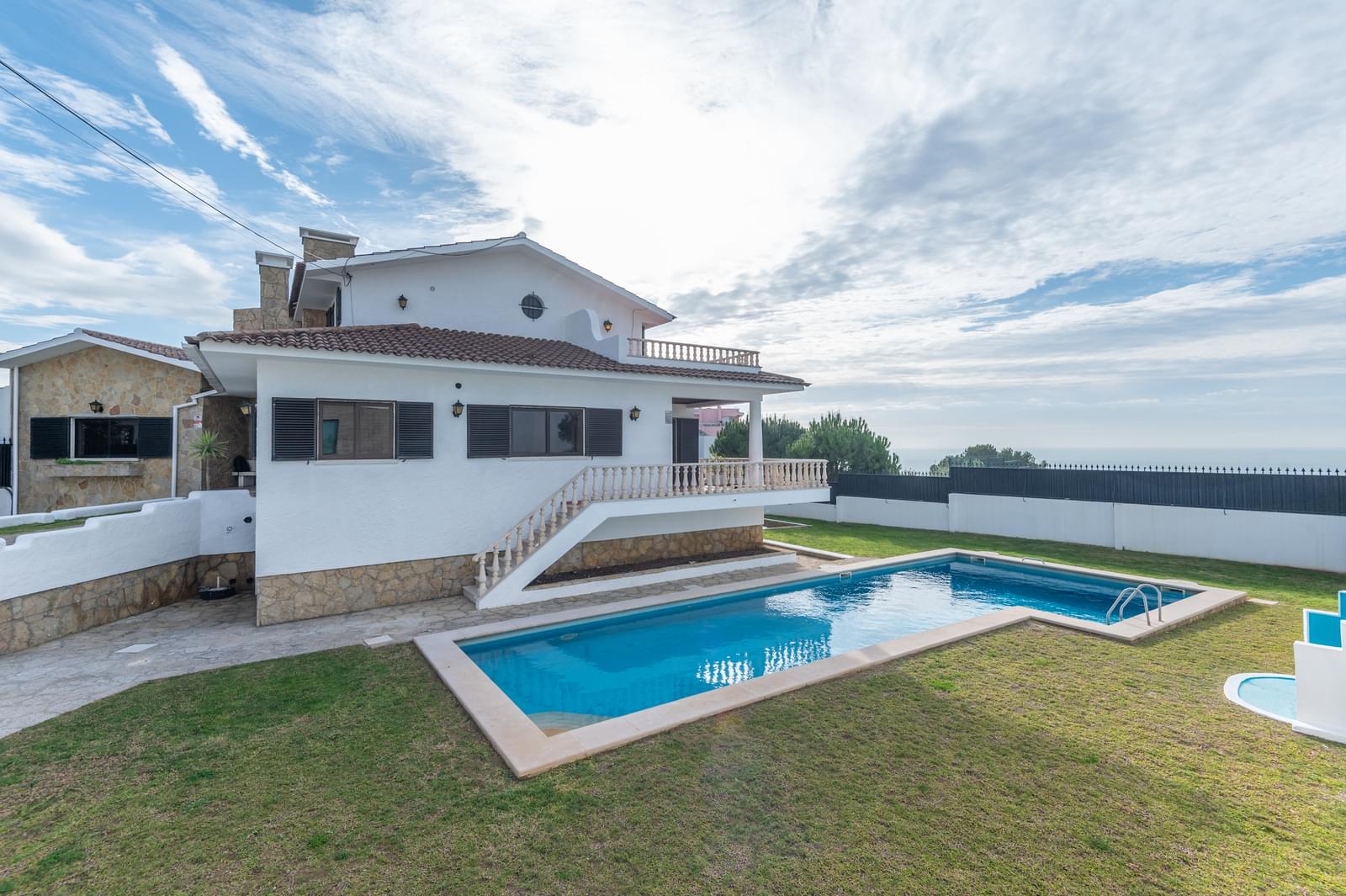 Villa for sale in Cascais and Estoril 33