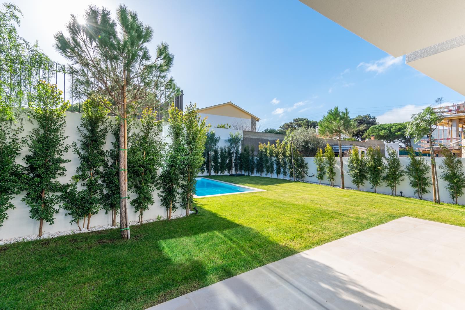 Villa for sale in Cascais and Estoril 16