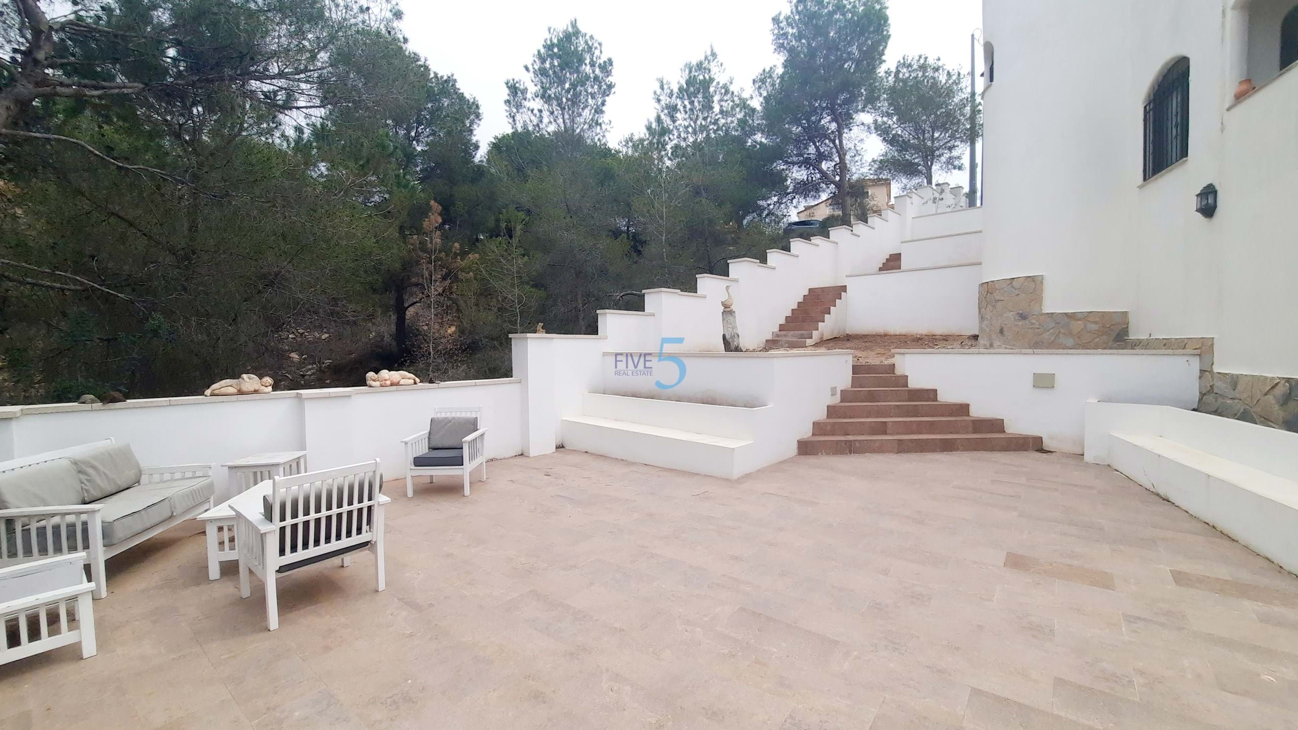 Villa te koop in Alicante 28