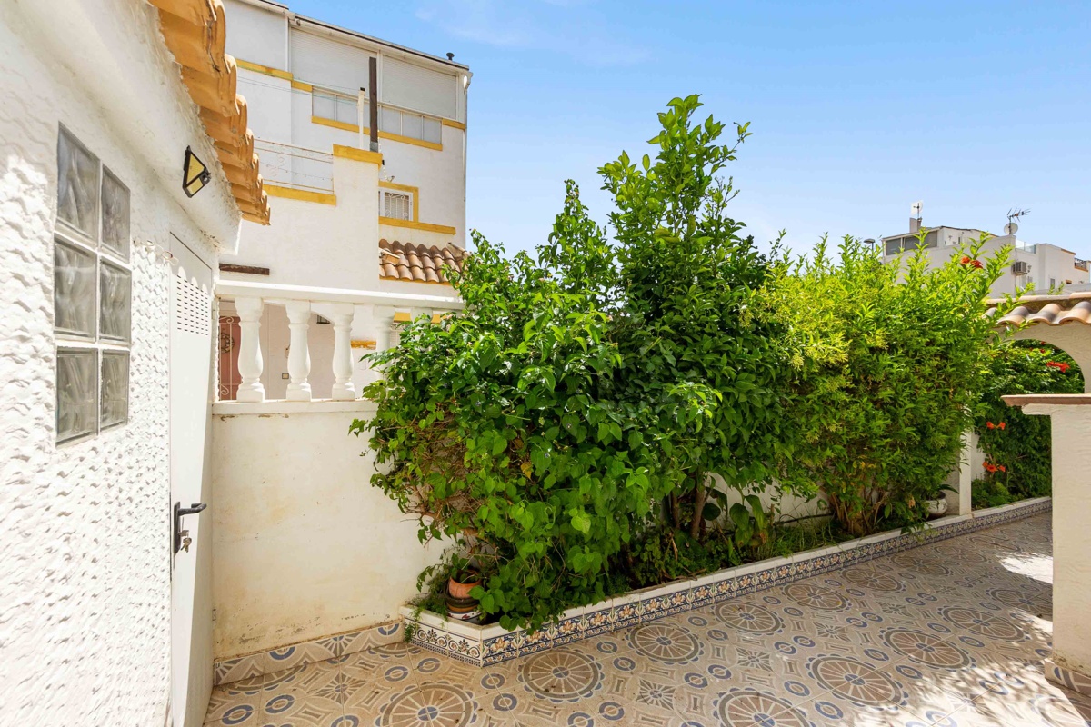 Townhouse te koop in Alicante 22