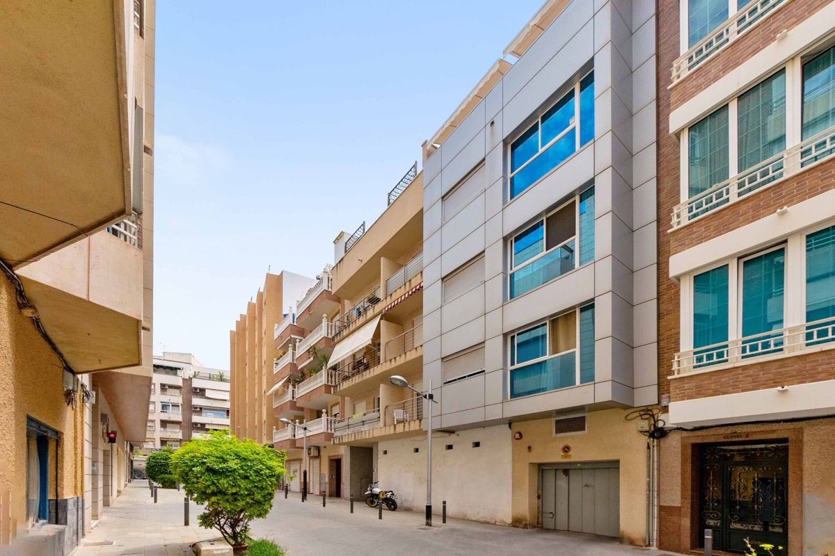 Penthouse te koop in Alicante 18
