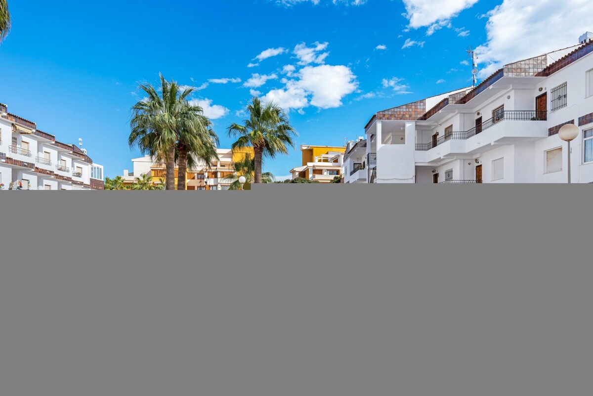 Apartment for sale in Torrevieja and surroundings 1