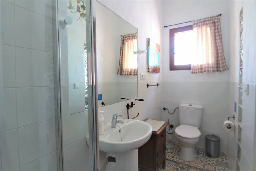 Villa à vendre à Alicante 27