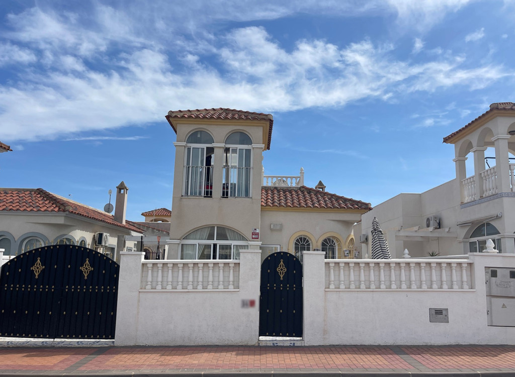 Villa à vendre à Alicante 3