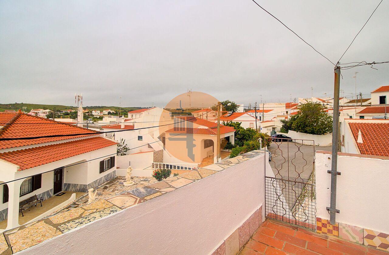 Villa te koop in Faro 24