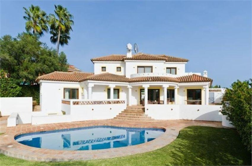 Villa for sale in Mijas 1