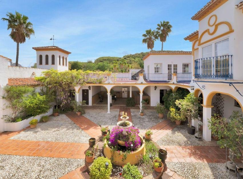 Villa for sale in Mijas 48