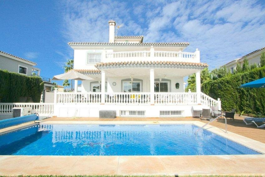 Villa for sale in Mijas 35