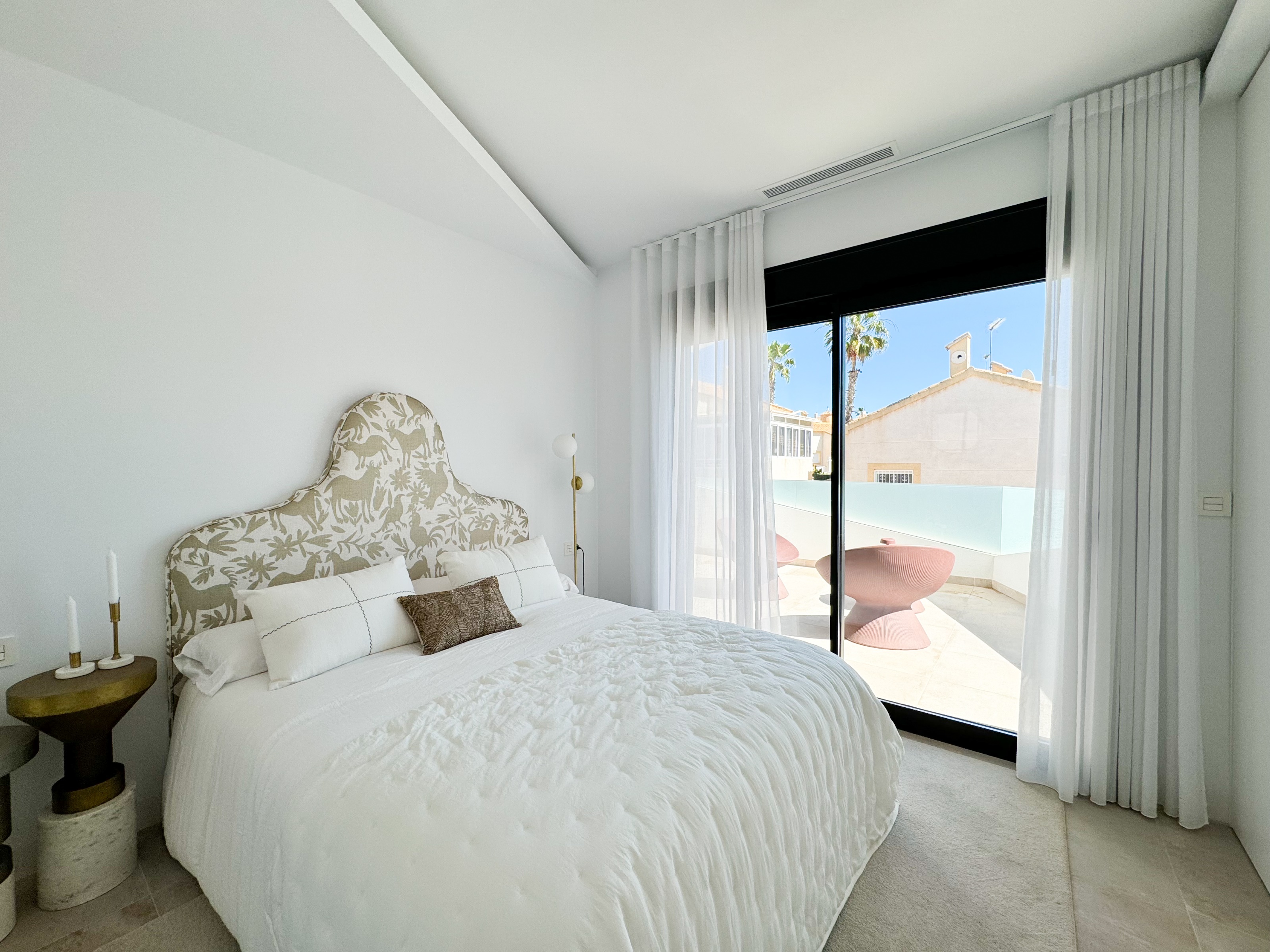 Villa for sale in Alicante 11