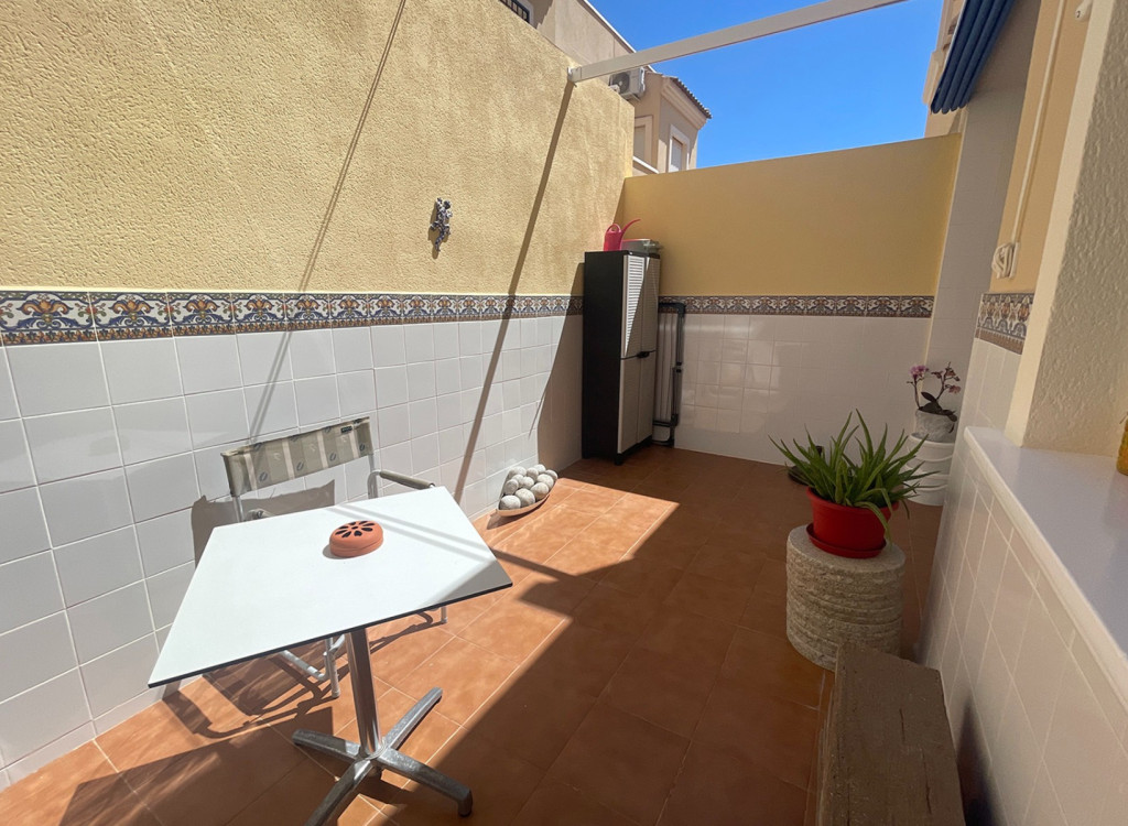 Townhouse te koop in Alicante 13