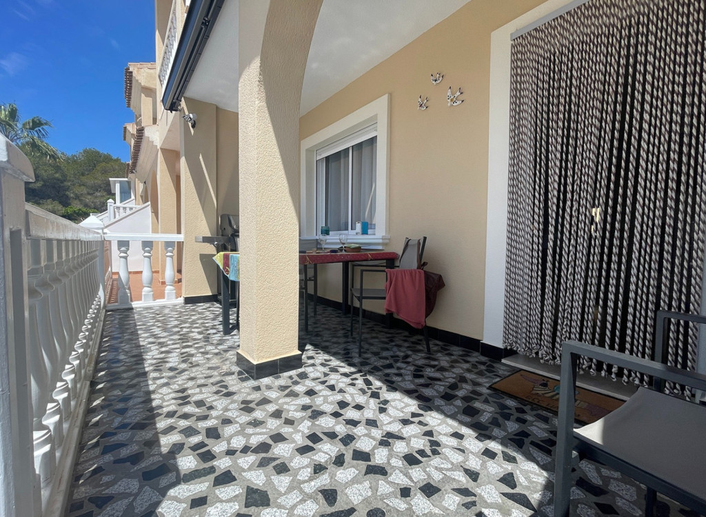 Townhouse te koop in Alicante 5