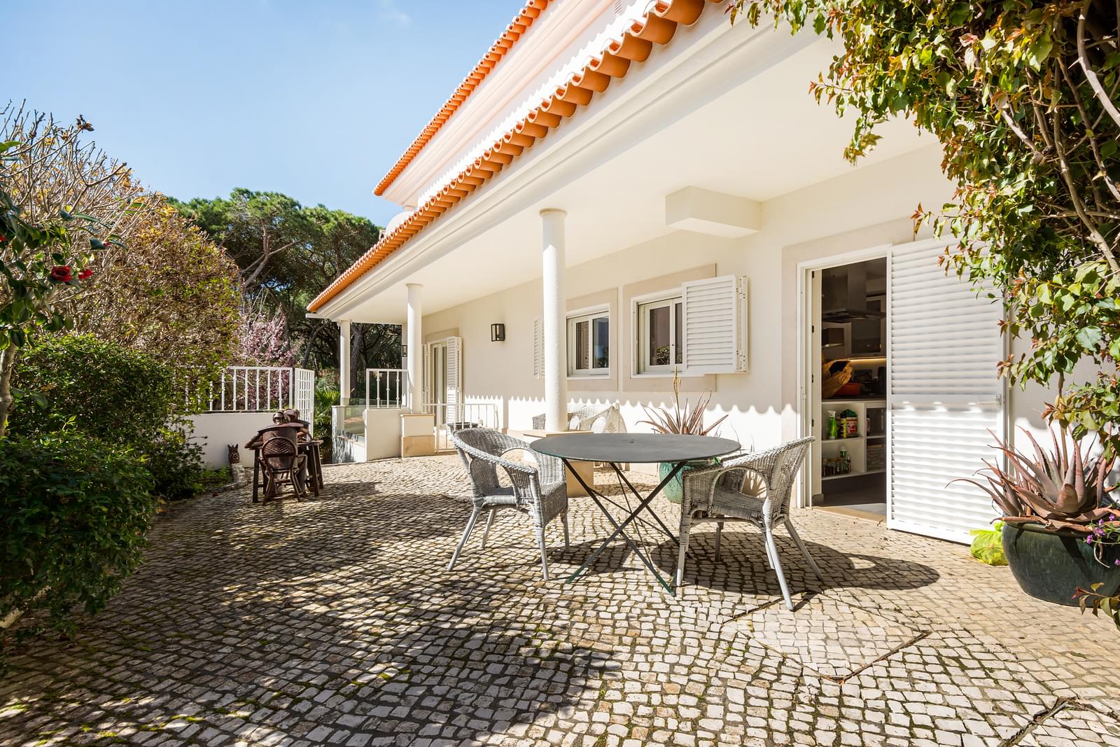 Villa for sale in Cascais and Estoril 29