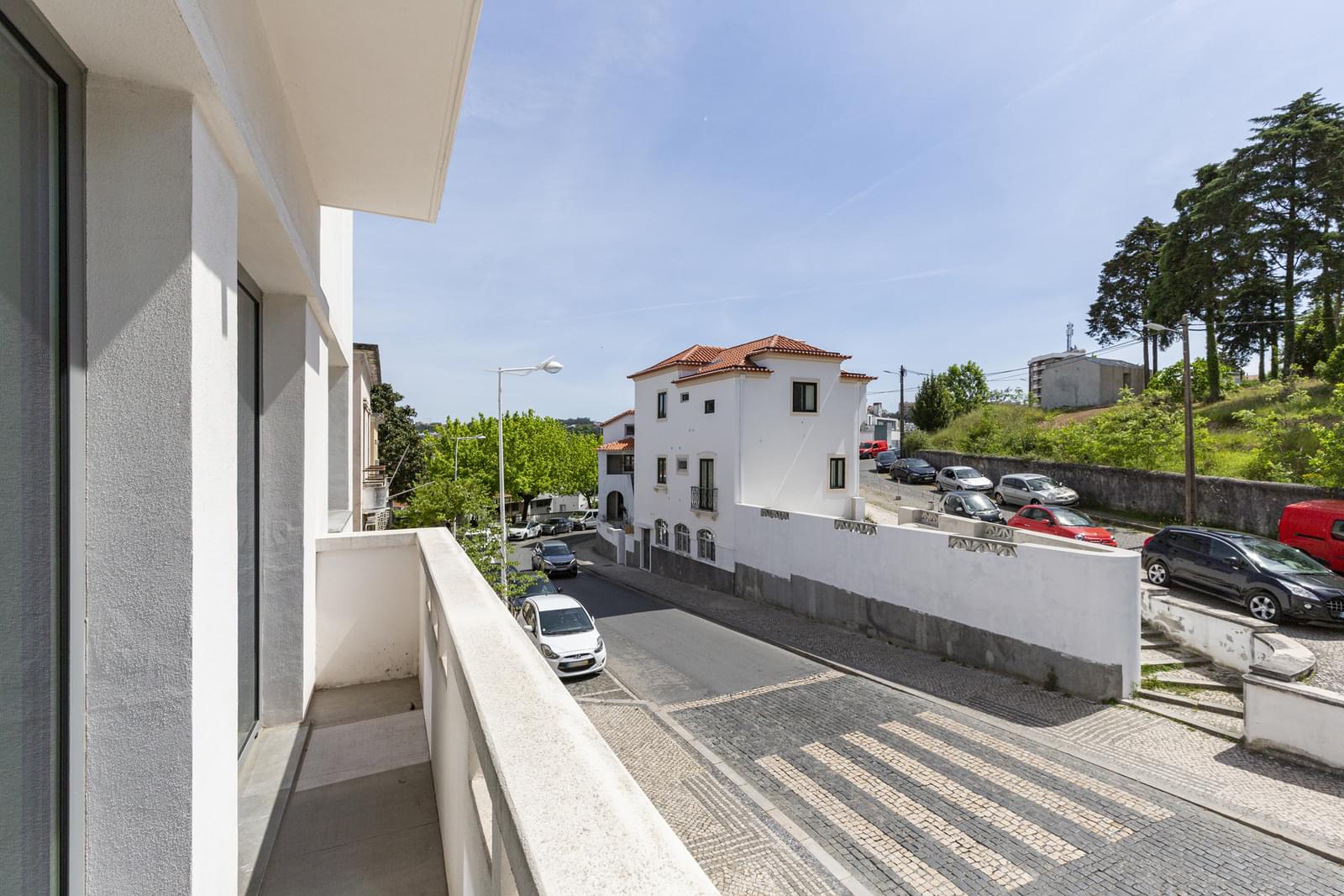 Apartment for sale in Leiria District 3