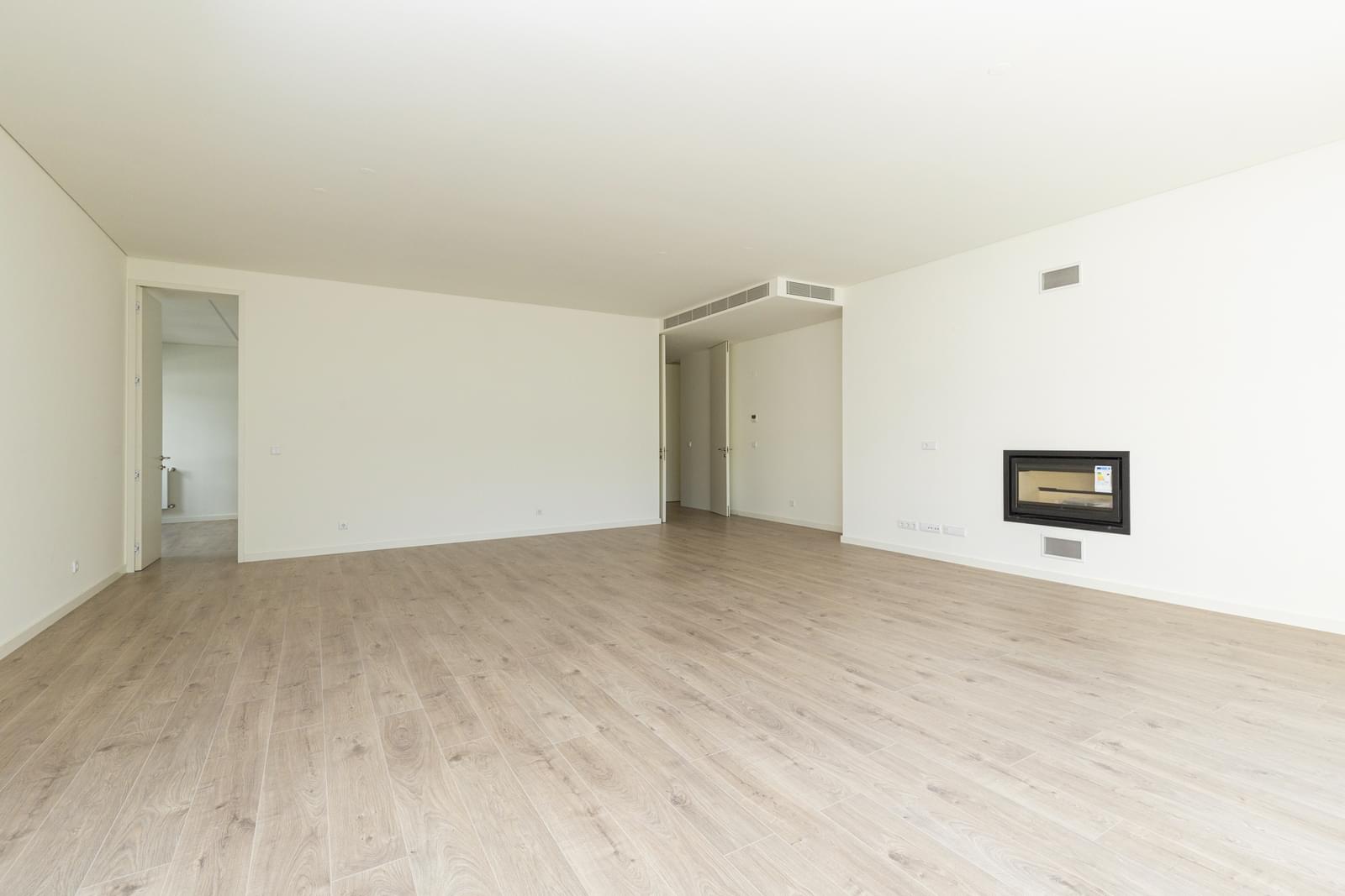 Apartment for sale in Leiria District 6