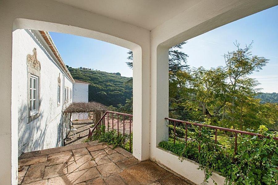 Villa for sale in Cascais and Estoril 18