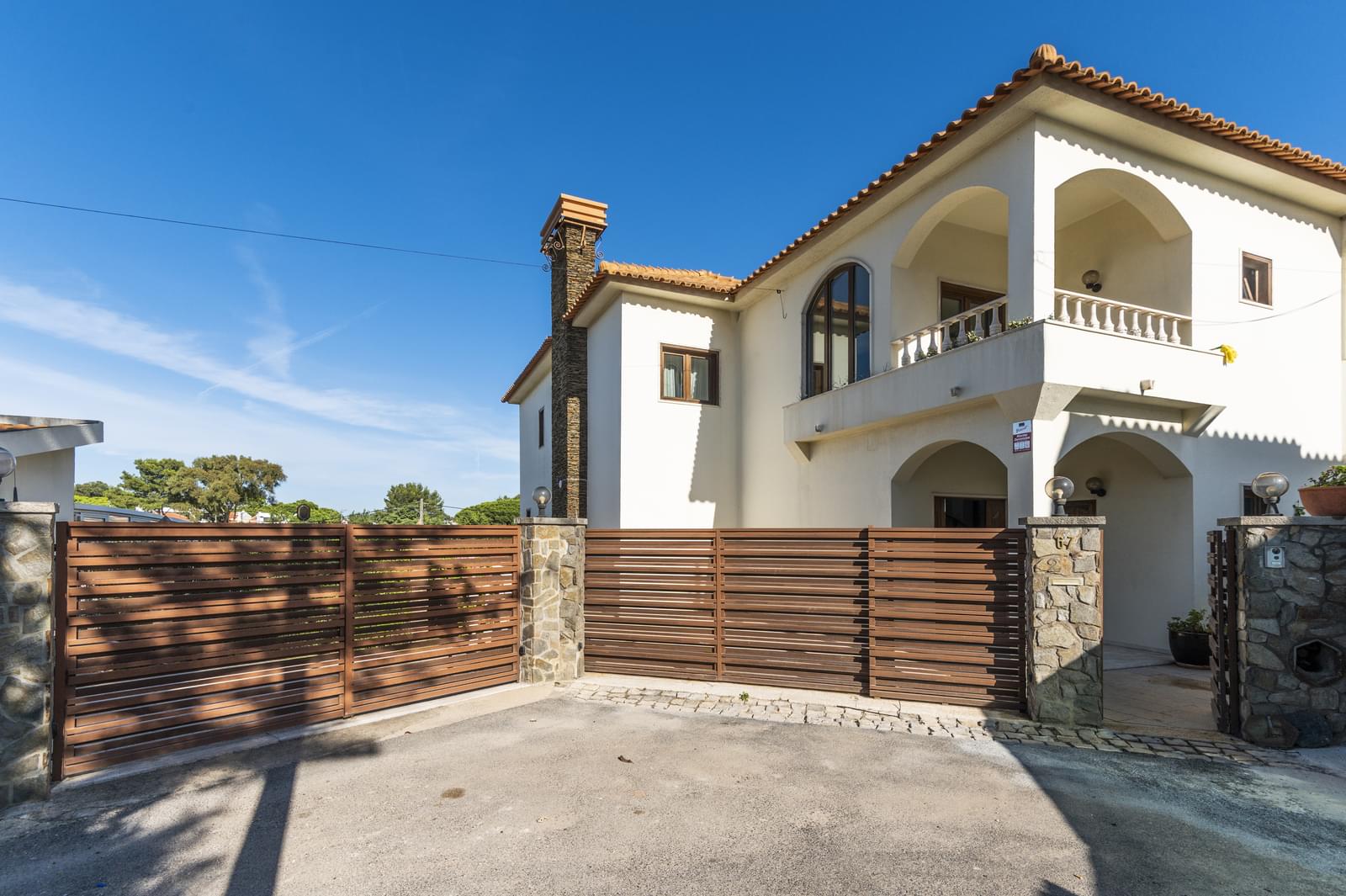 Haus zum Verkauf in Cascais and Estoril 1