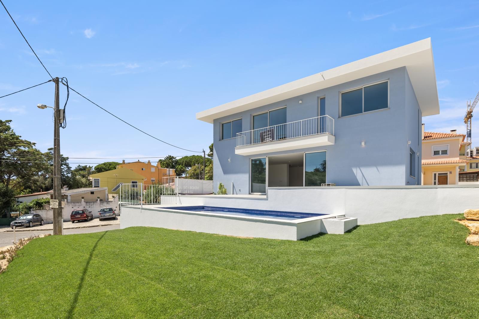 Villa for sale in Cascais and Estoril 19