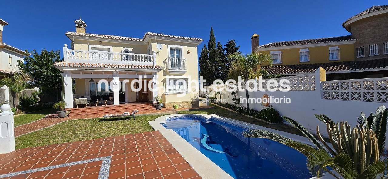 Property Image 597338-torre-del-mar-villa-4-4