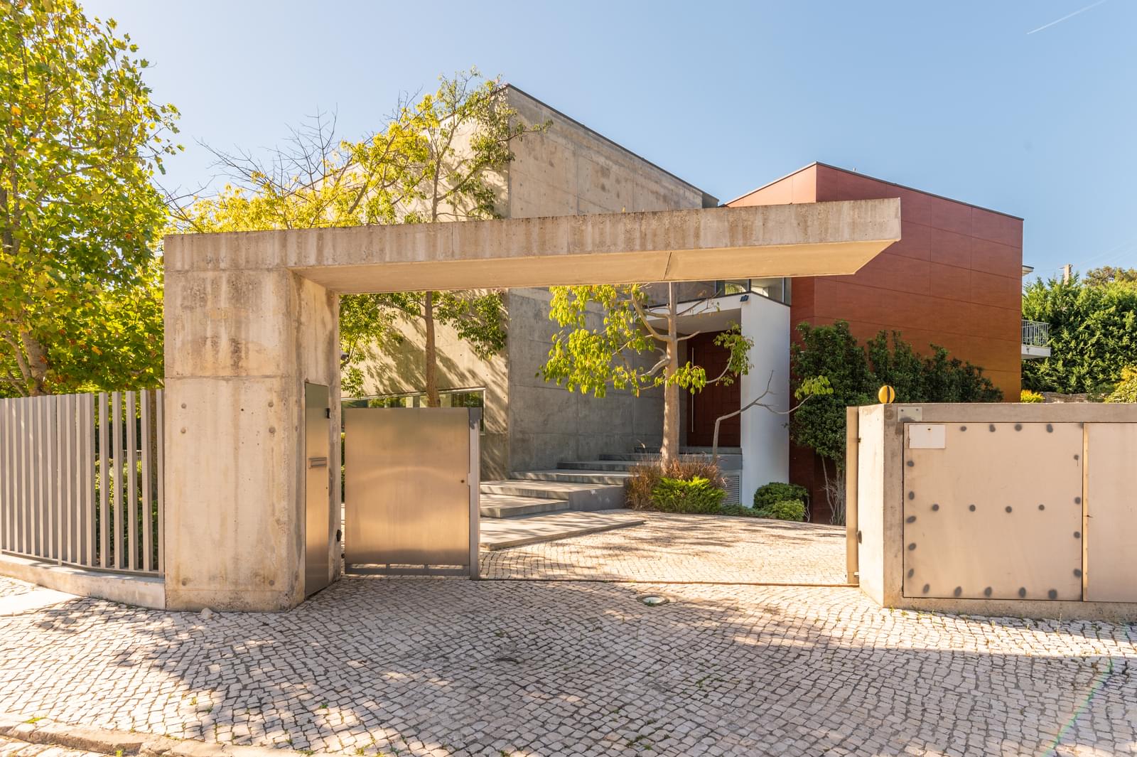 Villa for sale in Cascais and Estoril 3