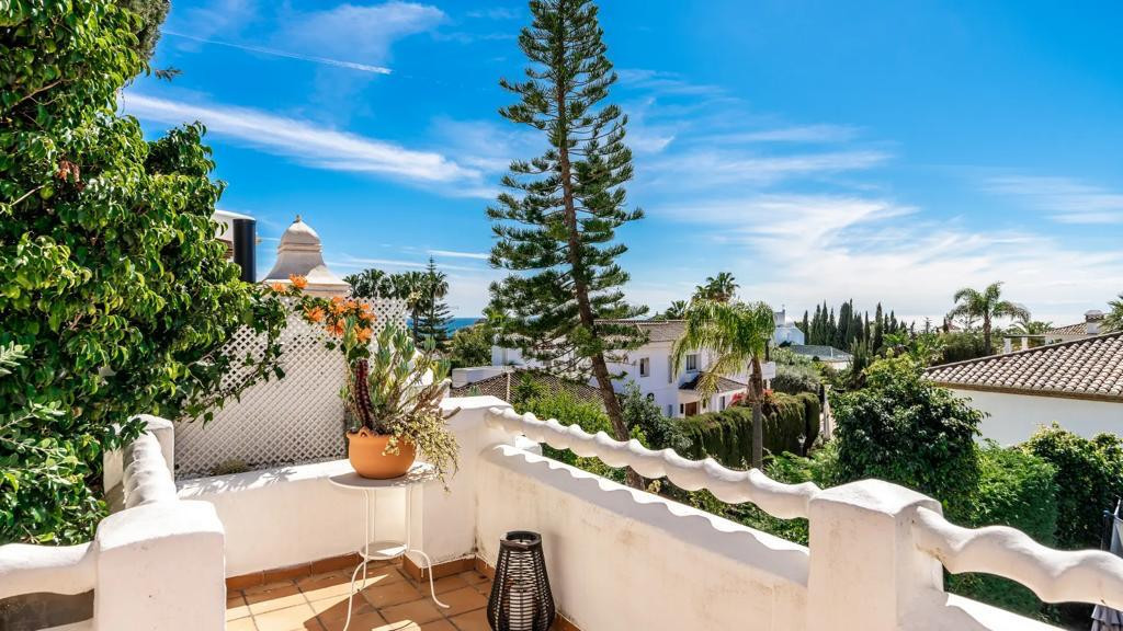 Townhouse for sale in Marbella - East 10