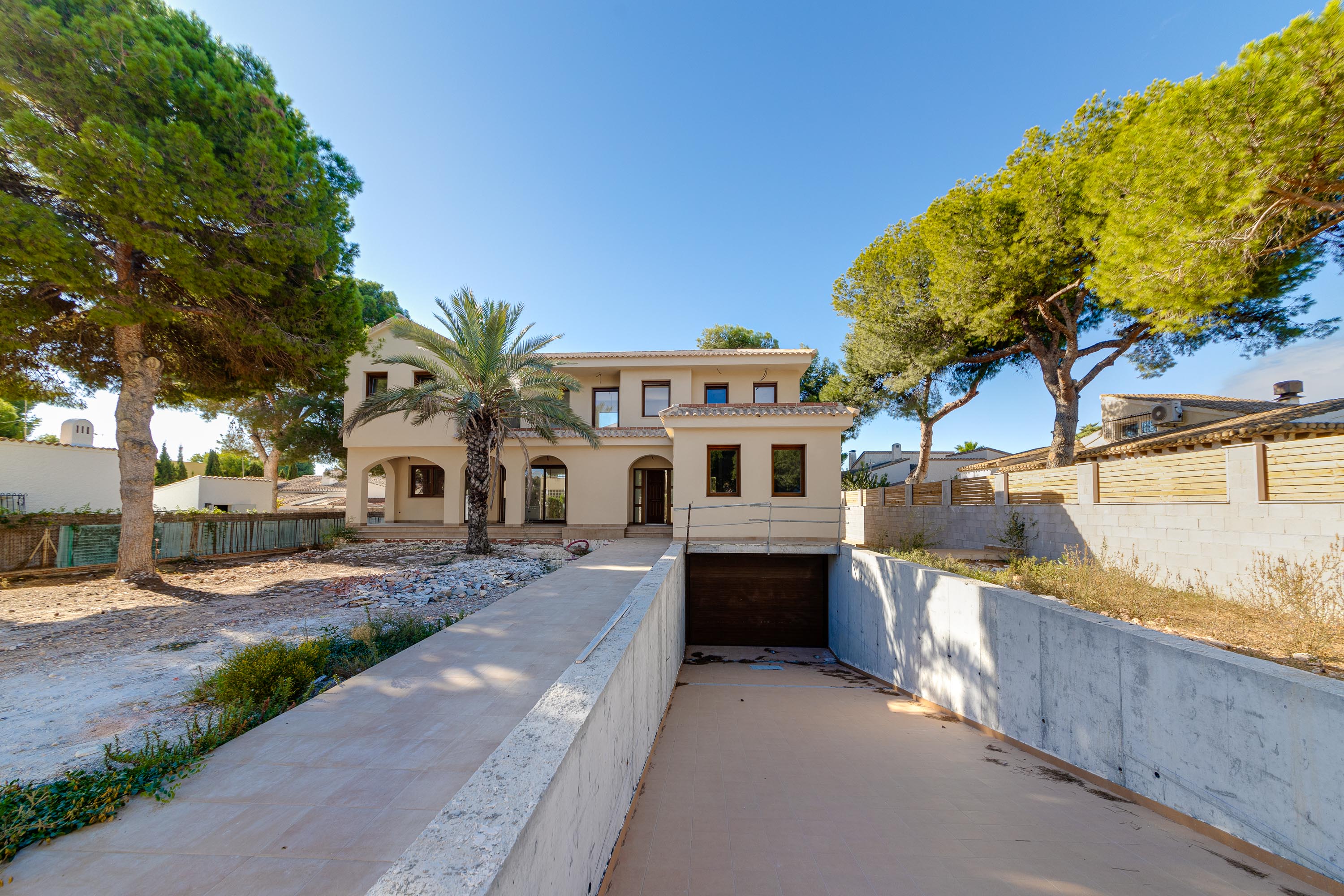 Villa for sale in Alicante 25