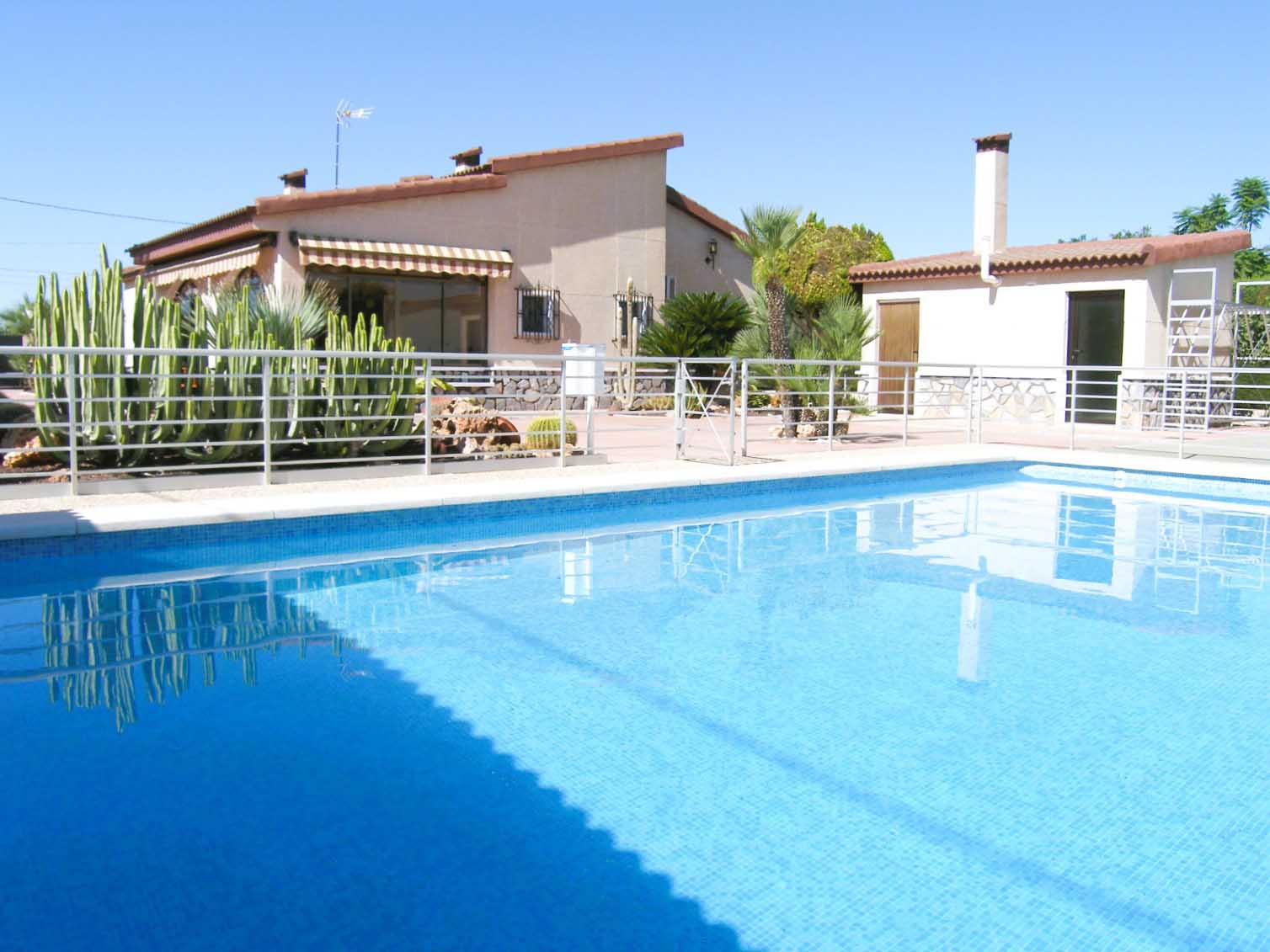 Countryhome for sale in Elche 3