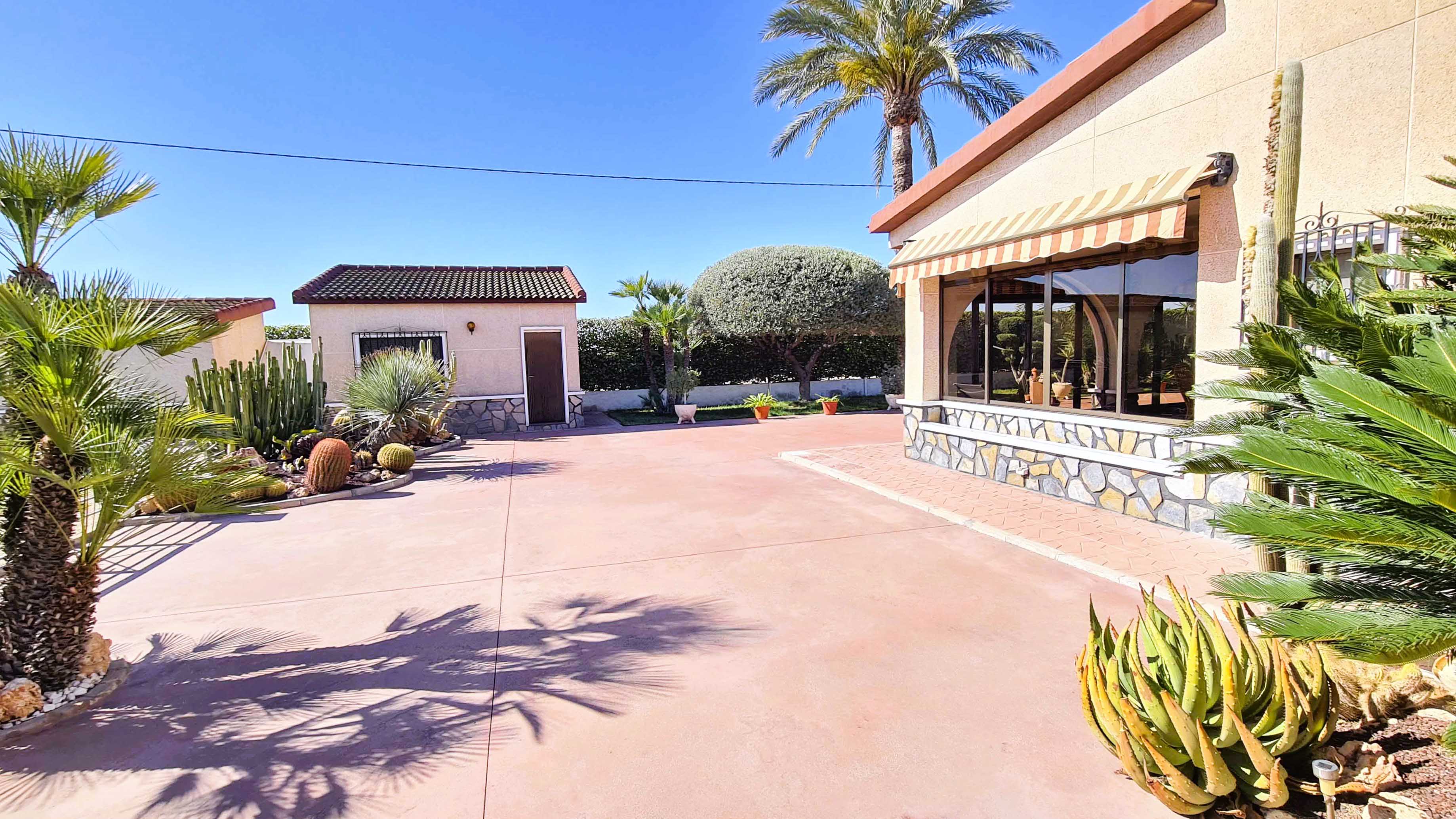 Countryhome for sale in Elche 6
