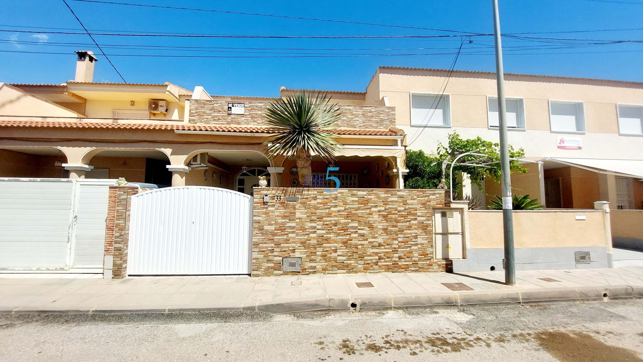 Maison de ville à vendre à Alicante 40