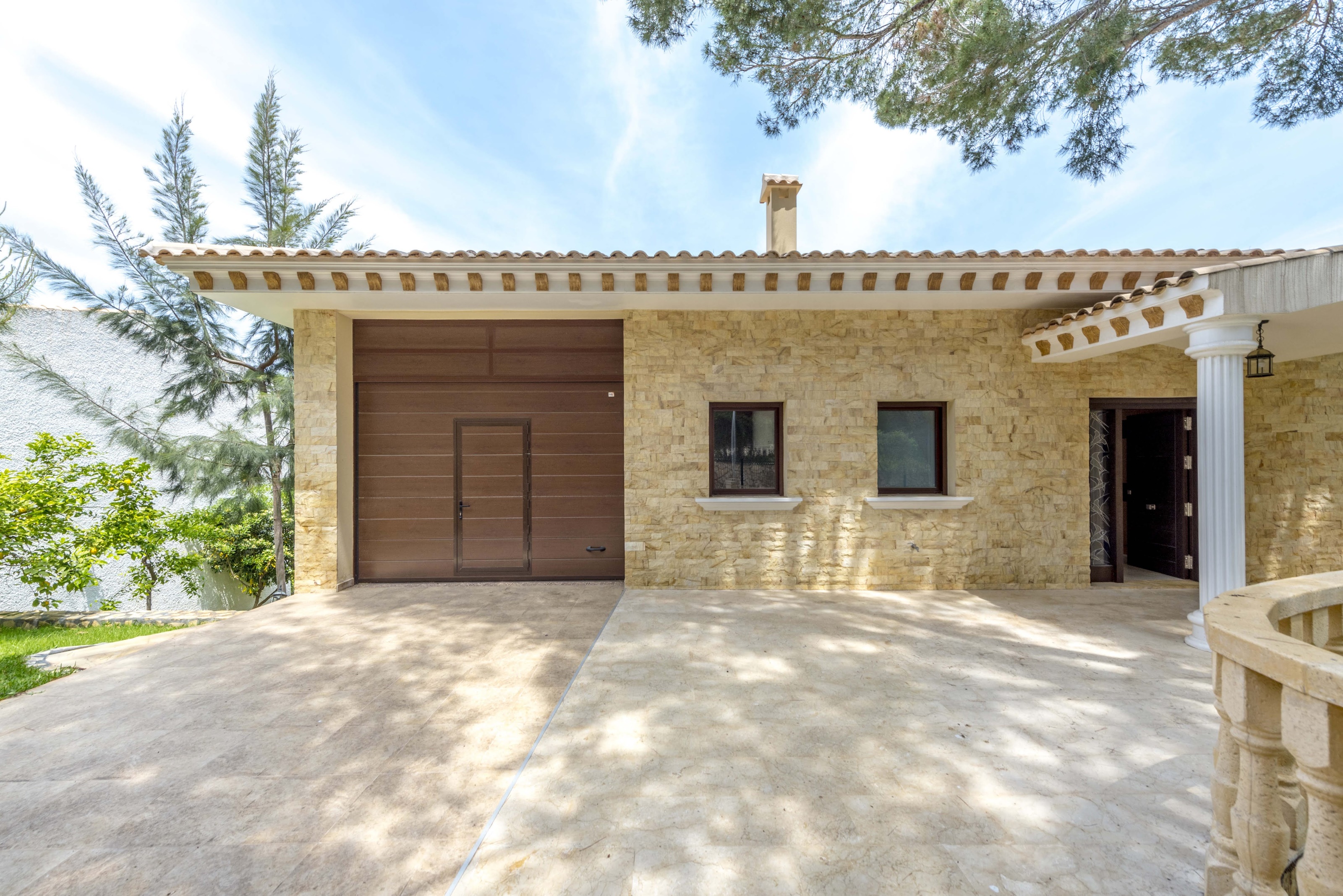 Villa for sale in Alicante 32