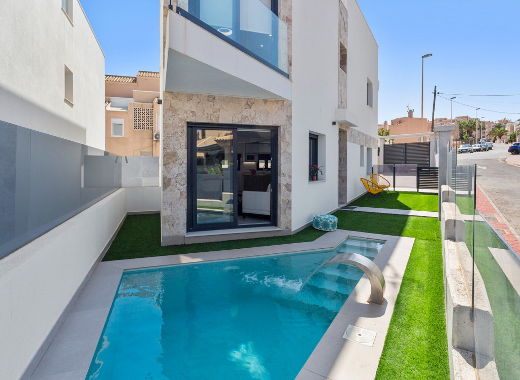 Villa for sale in Torrevieja and surroundings 3