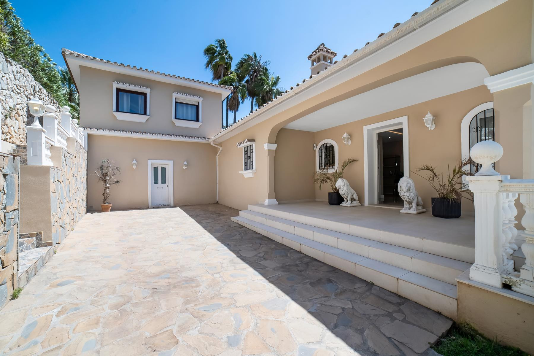 Haus zum Verkauf in Marbella - East 35
