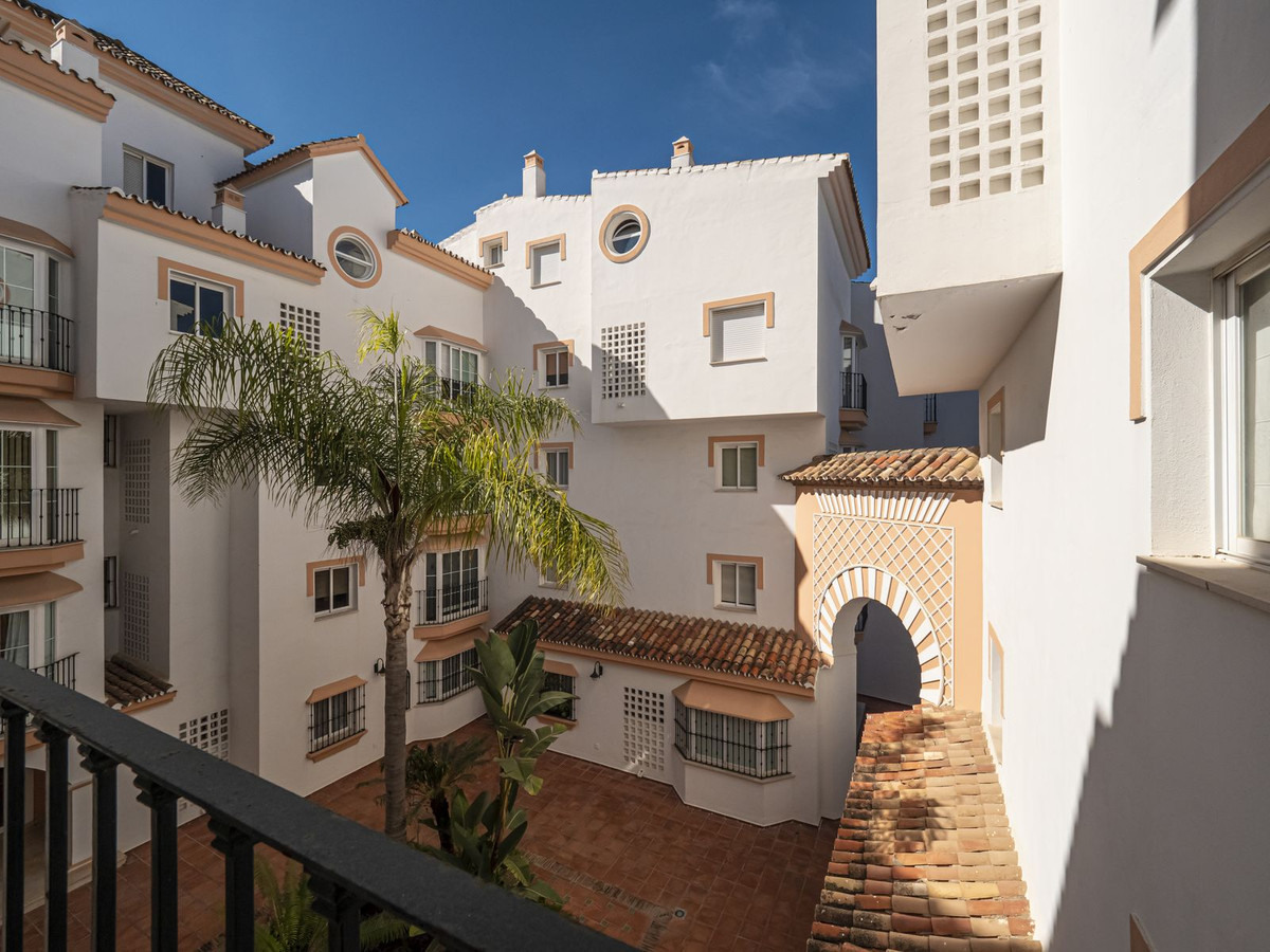 Apartamento en venta en Marbella - Nueva Andalucía 28