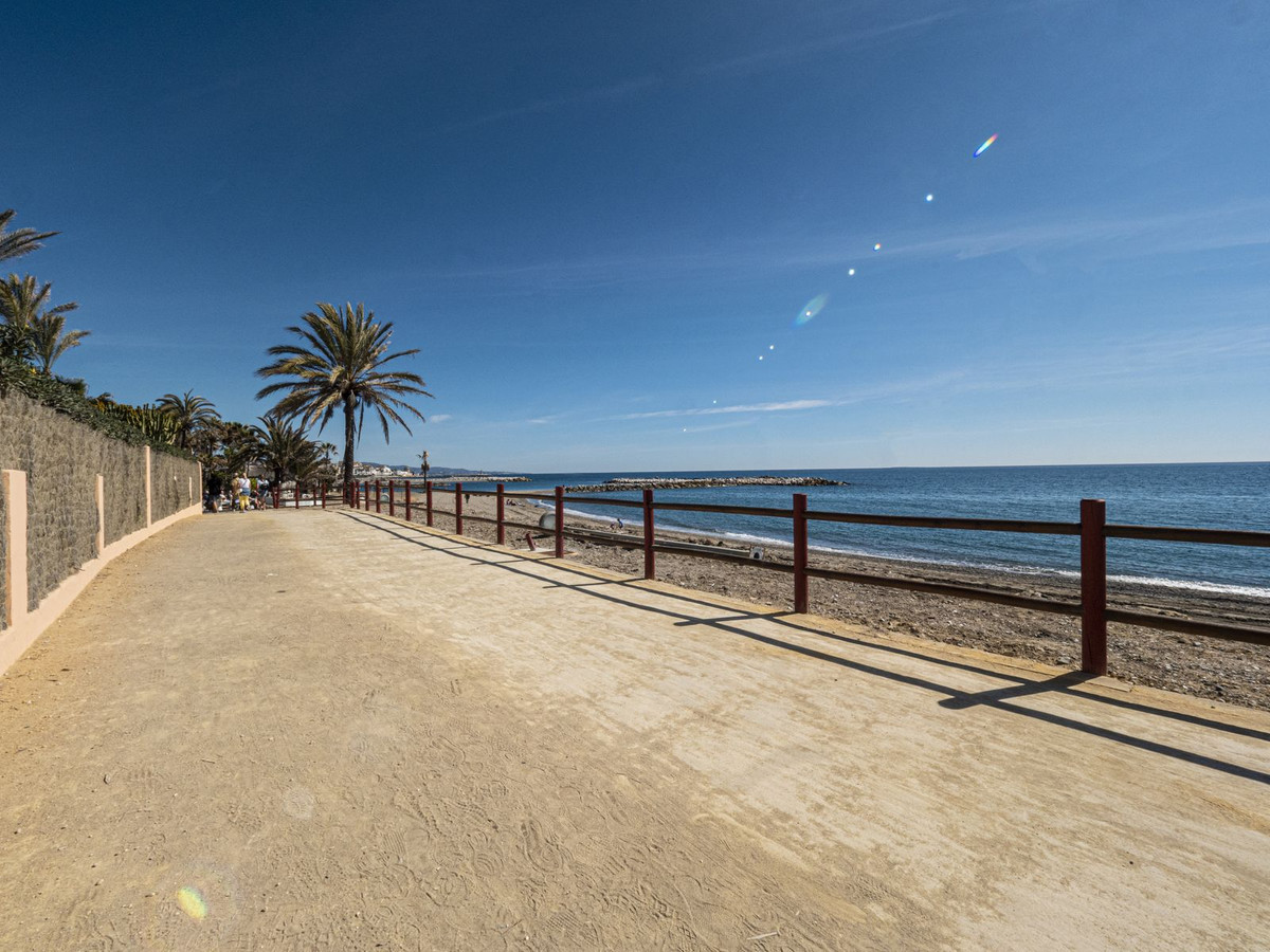 Apartamento en venta en Marbella - Nueva Andalucía 36