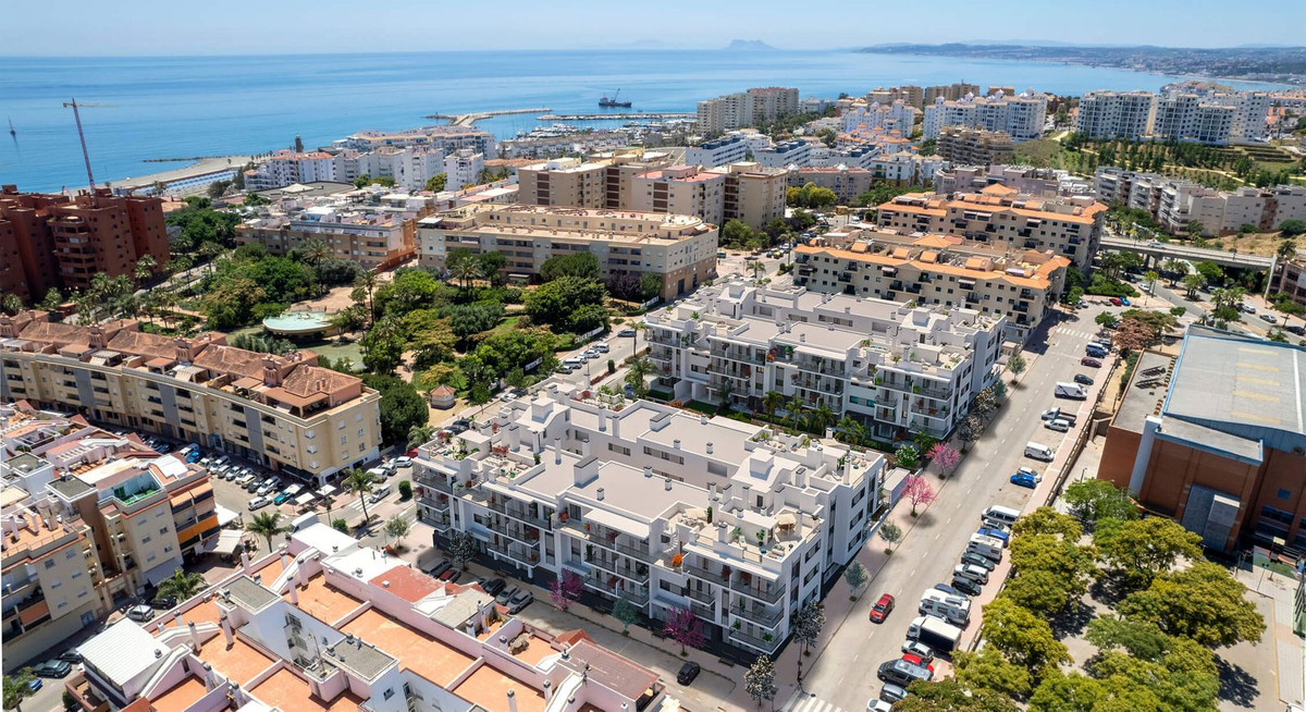 Apartamento en venta en Estepona 12