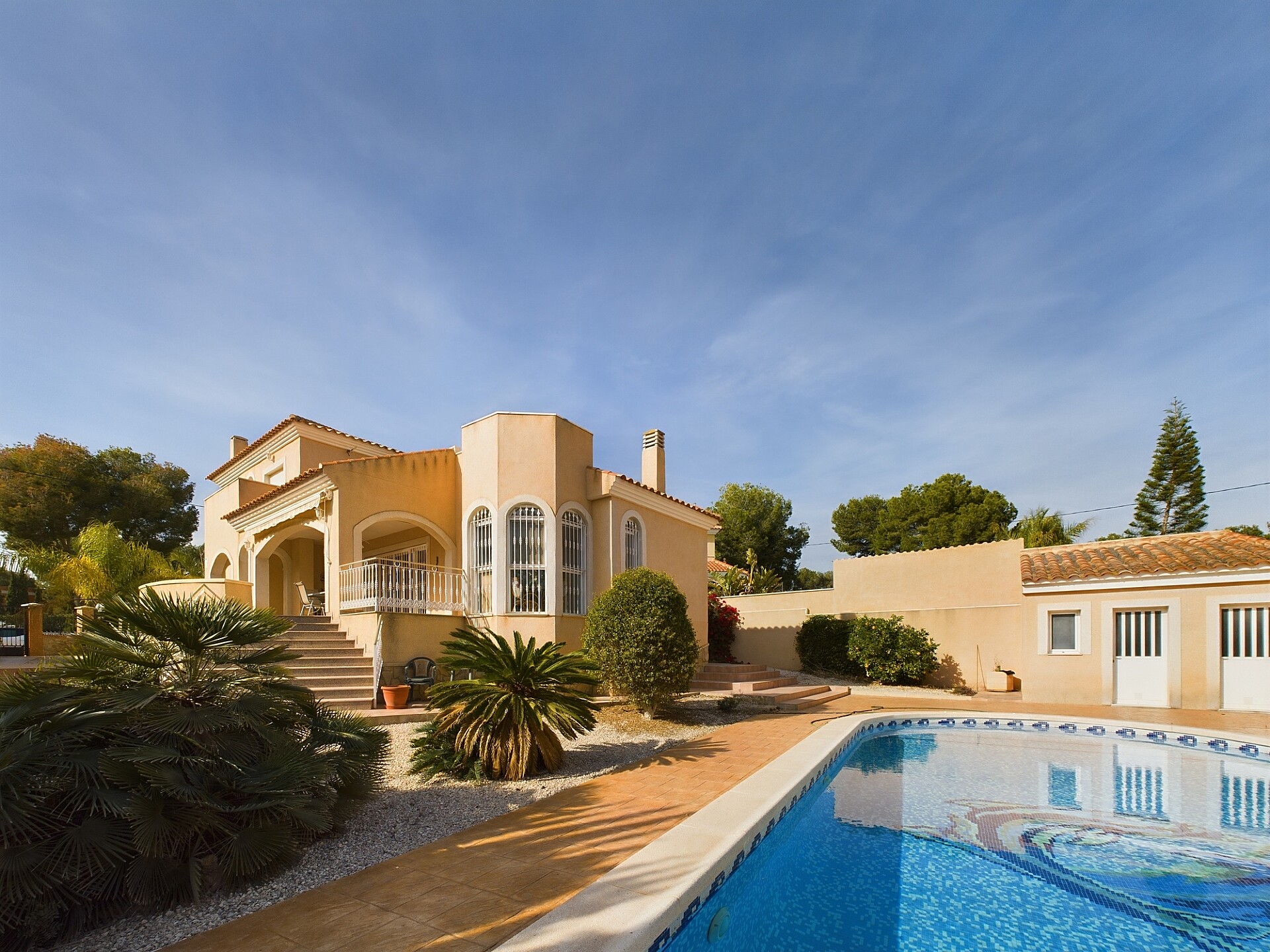 Villa for sale in Alicante 1