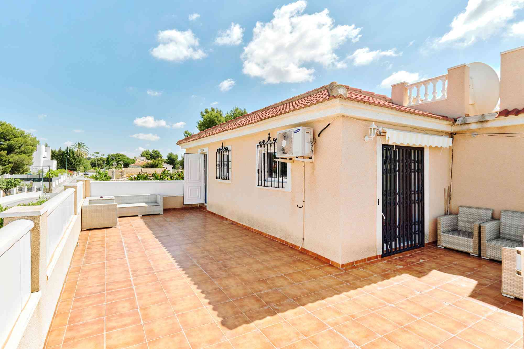 Villa te koop in Alicante 42