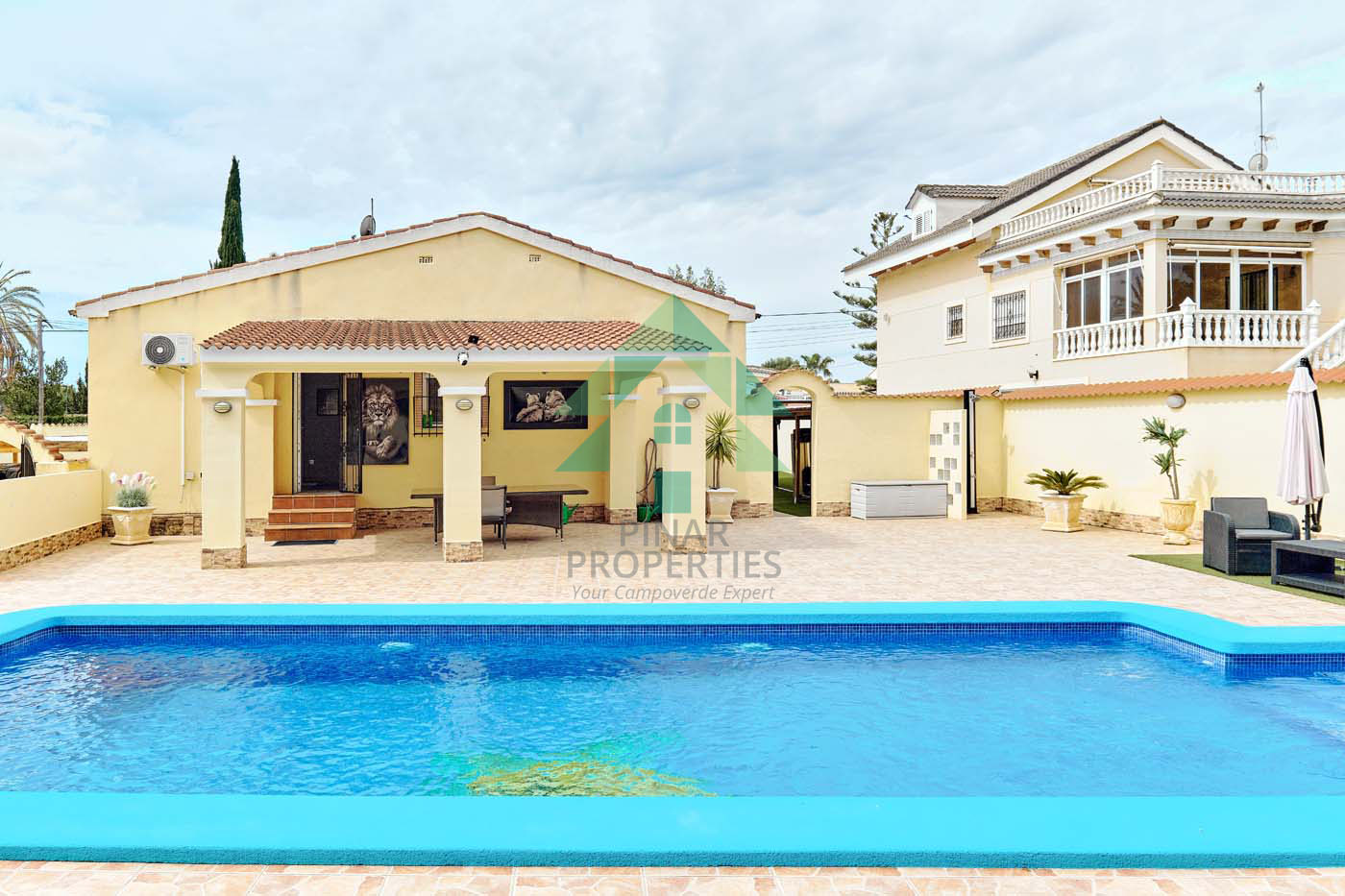 Villa for sale in Alicante 32