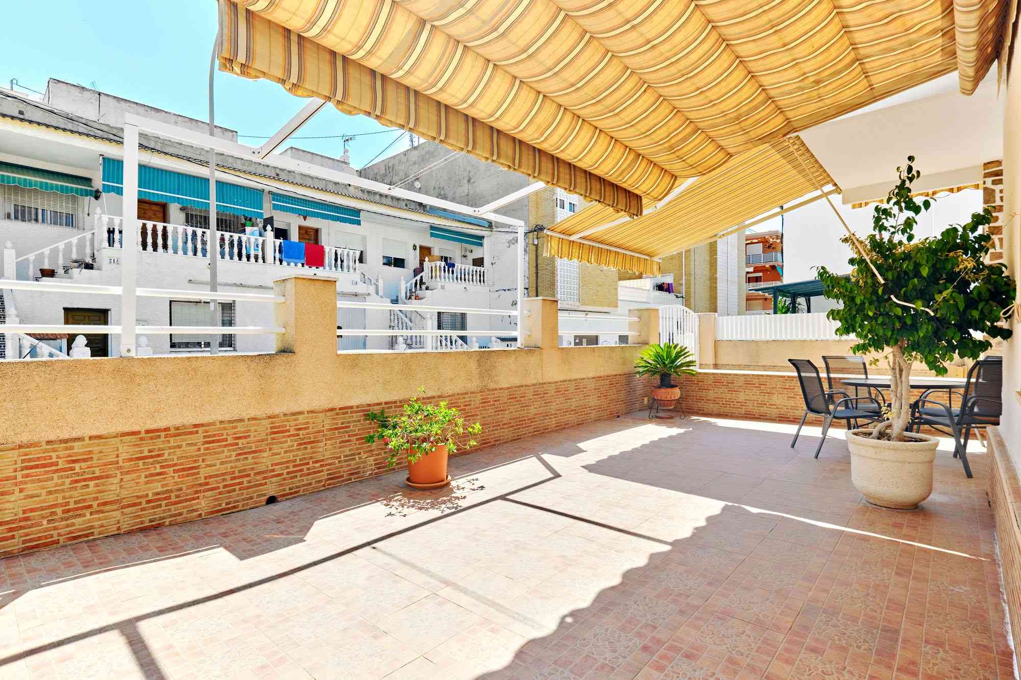 Villa à vendre à Alicante 32