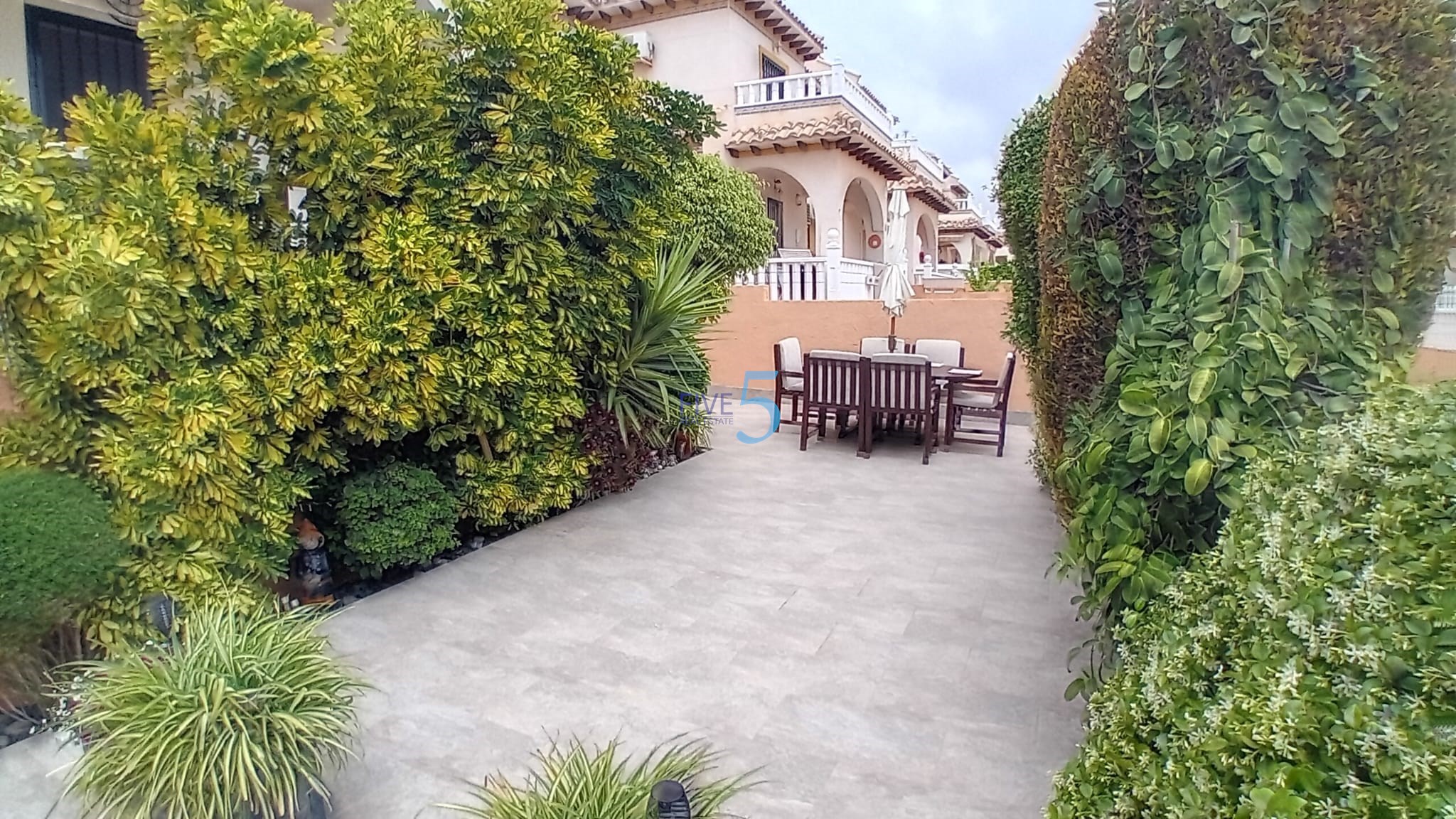 Townhouse for sale in Alicante 24