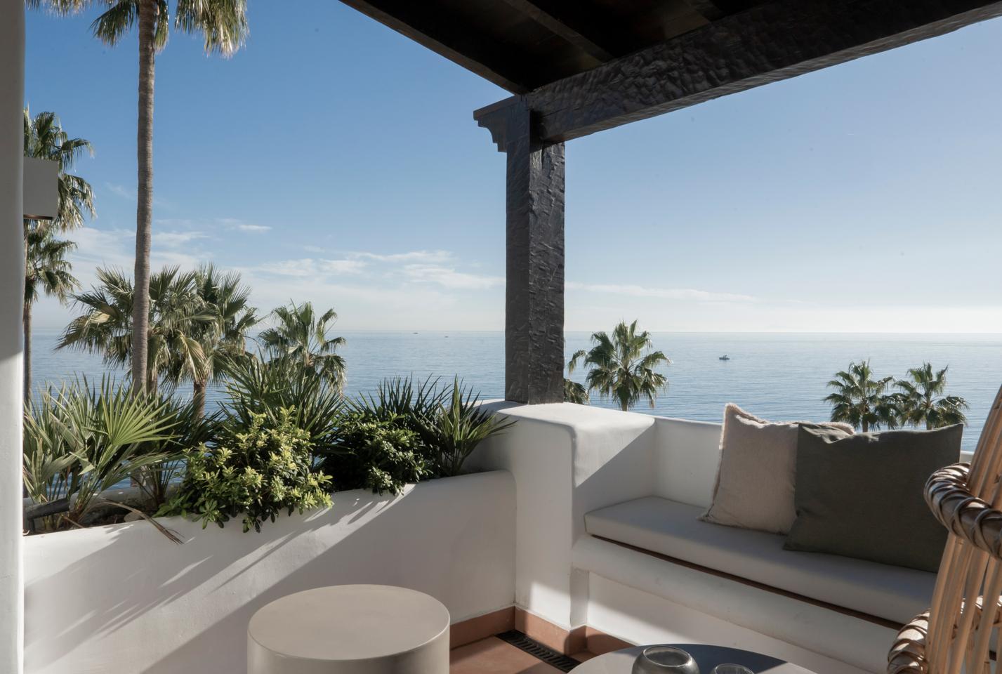 Penthouse te koop in Estepona 3