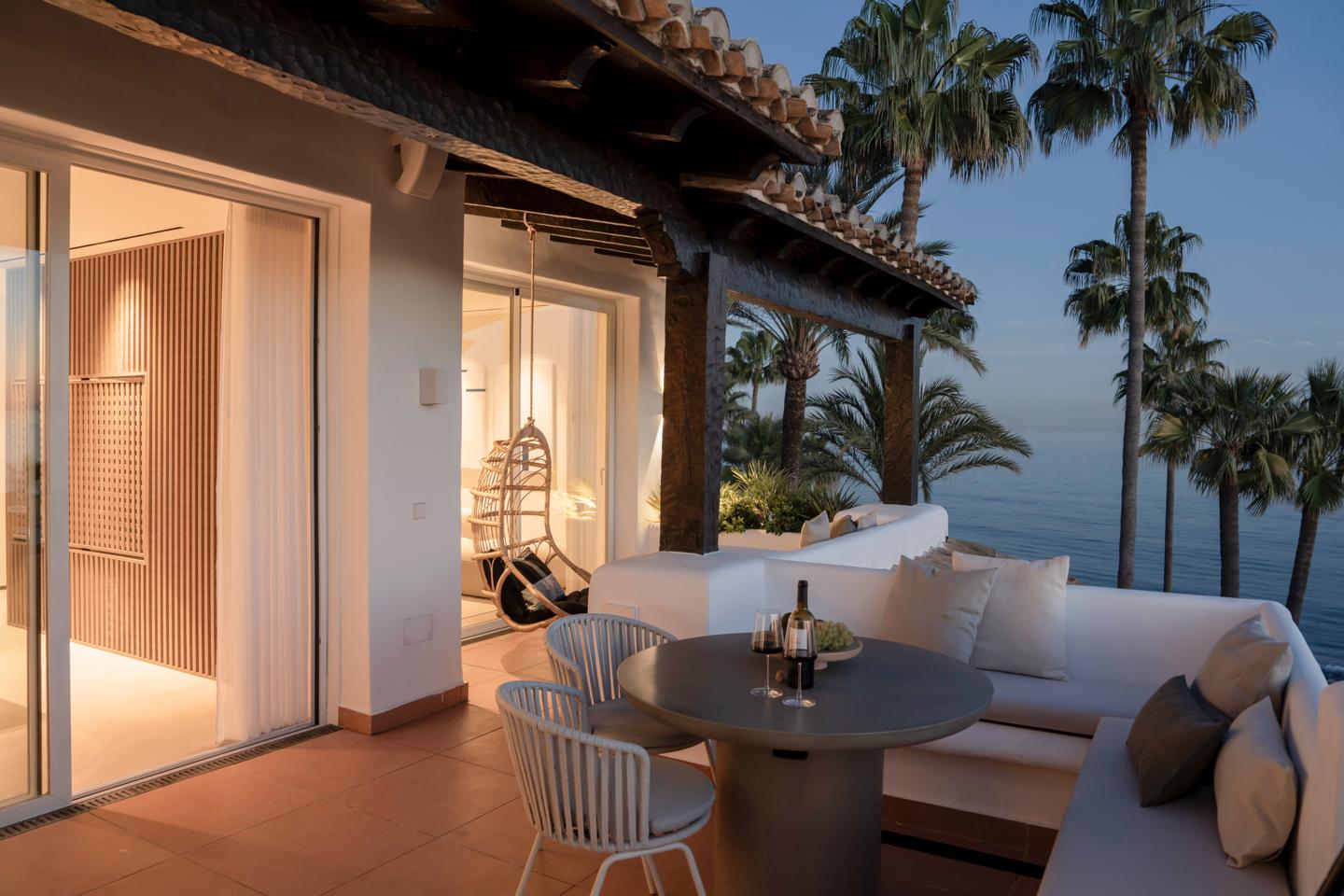 Penthouse te koop in Estepona 37