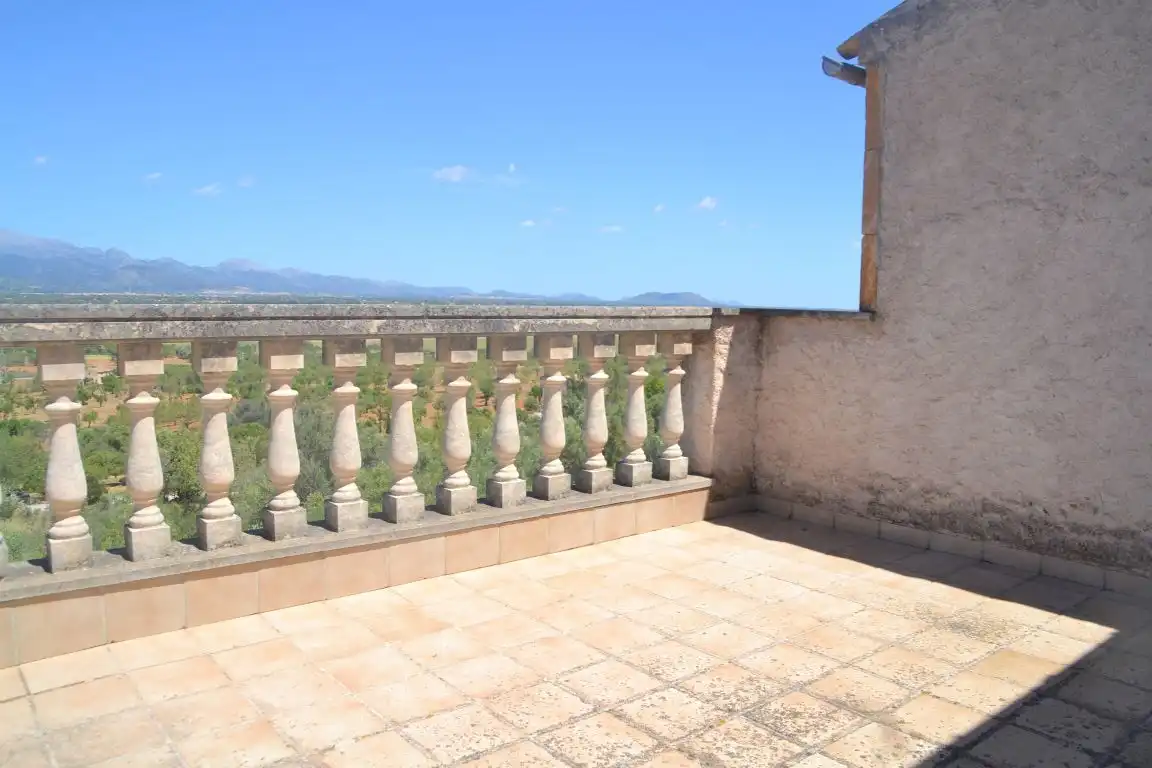 Villa for sale in Mallorca East 5