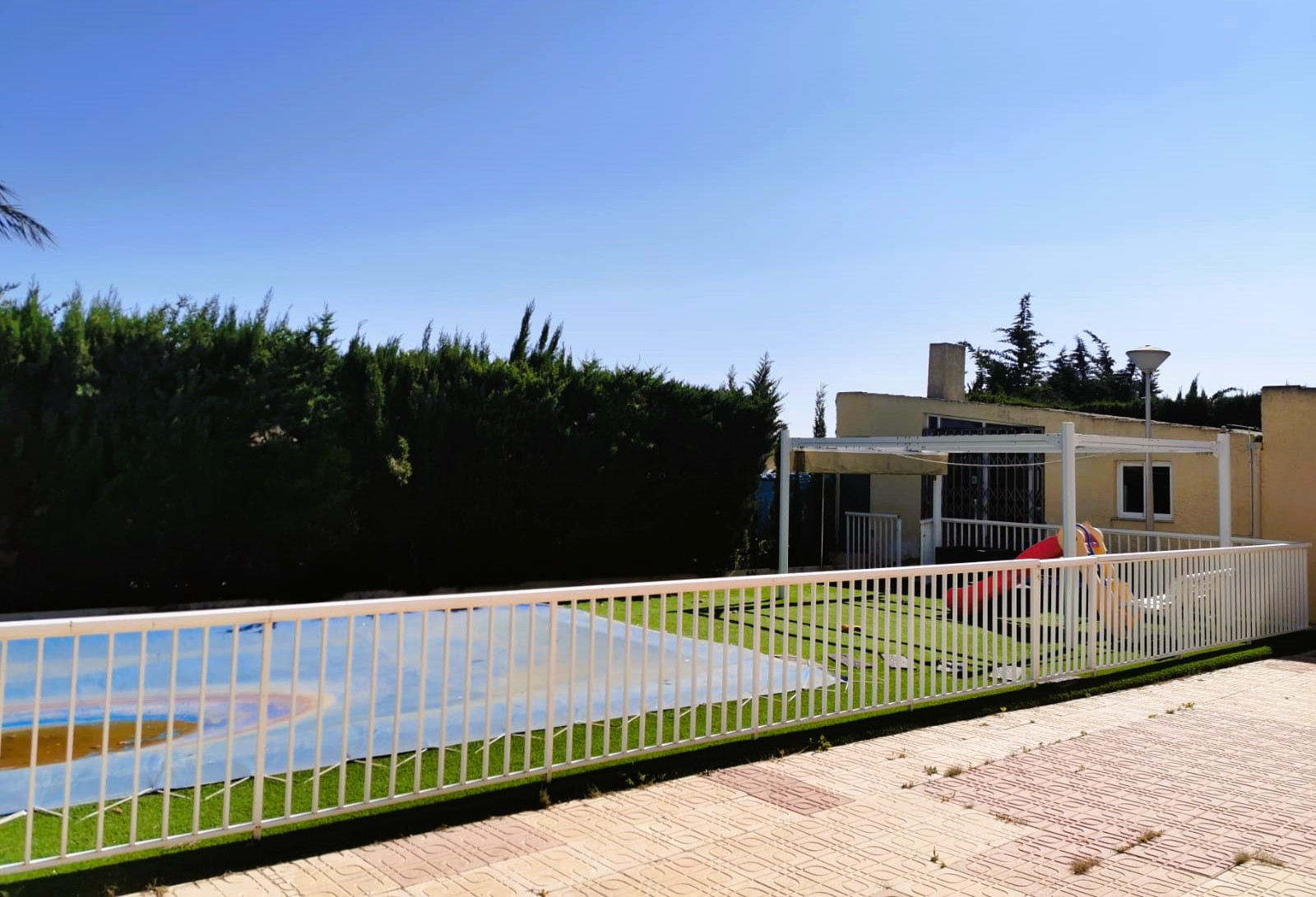 Villa till salu i Alicante 4