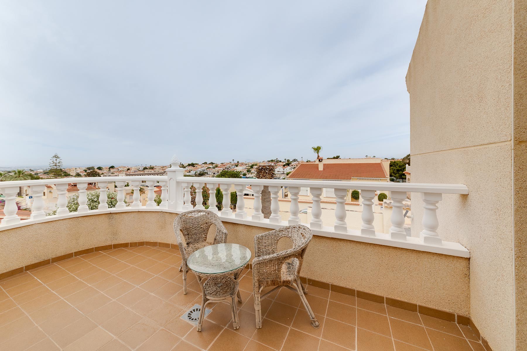 Villa for sale in Alicante 26