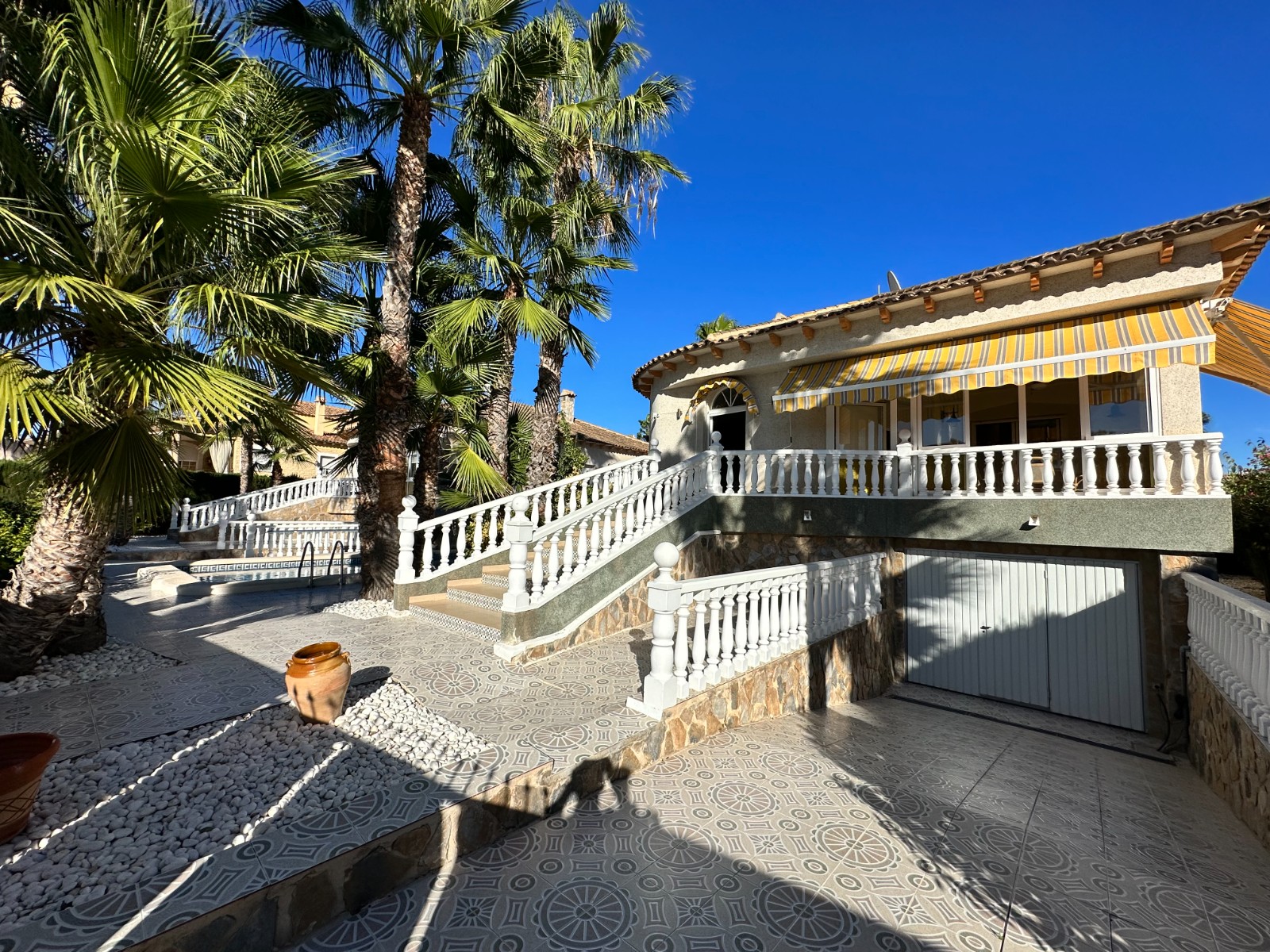 Villa à vendre à Alicante 40