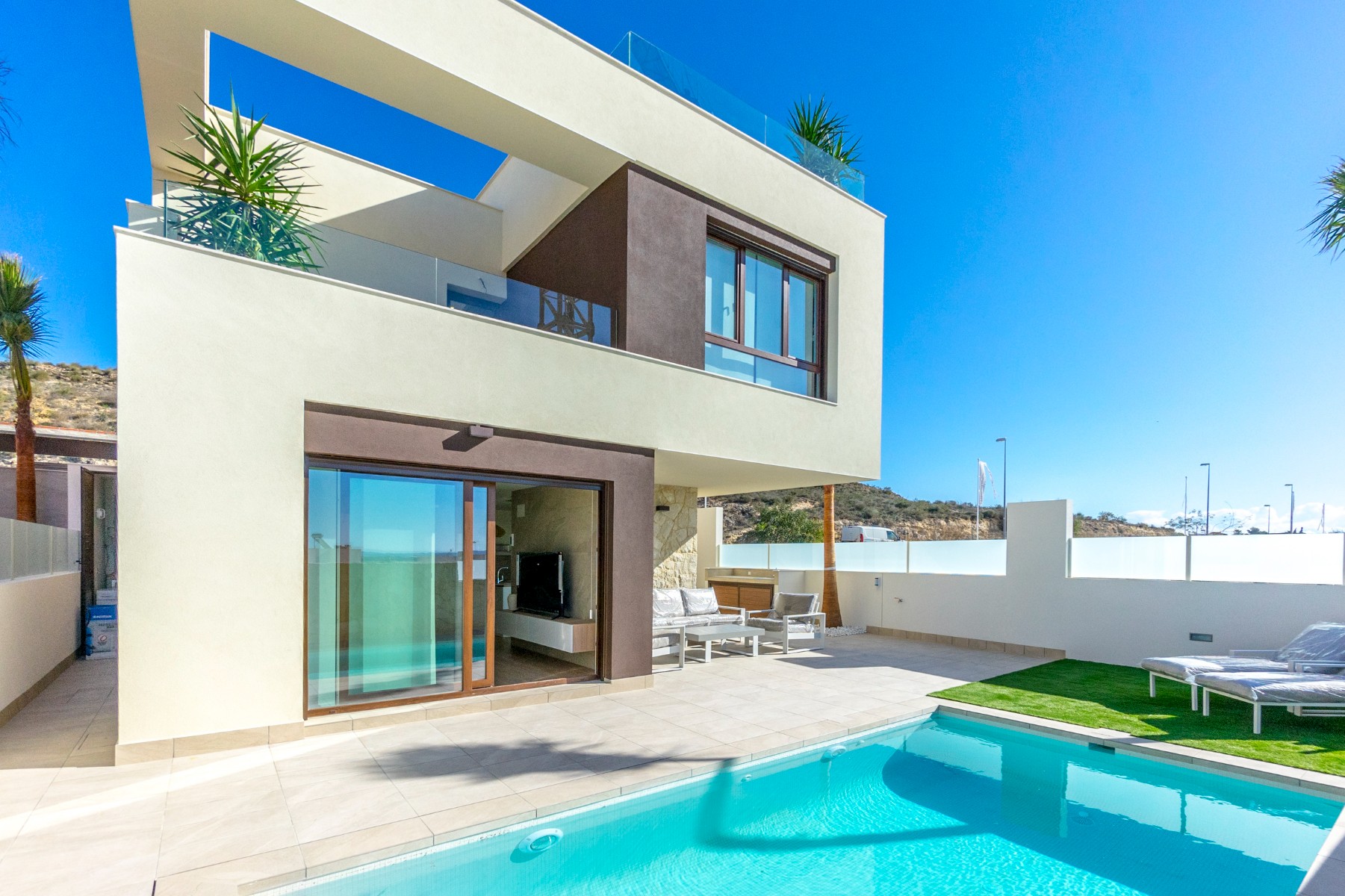 Villa te koop in Alicante 1