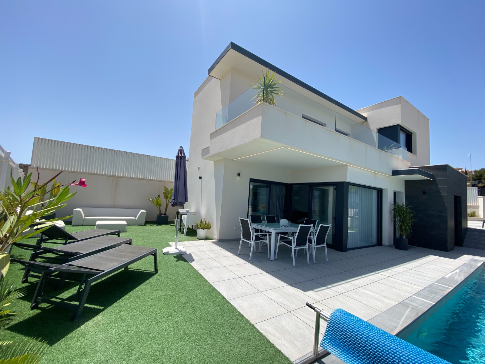 Villa for sale in Alicante 8