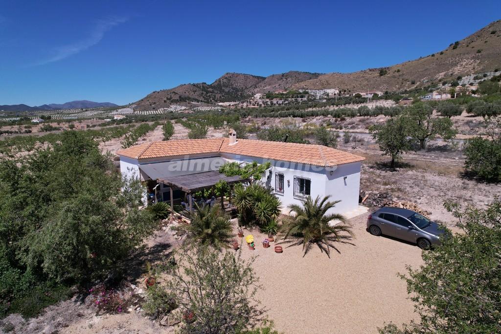 Villa for sale in Almería and surroundings 1