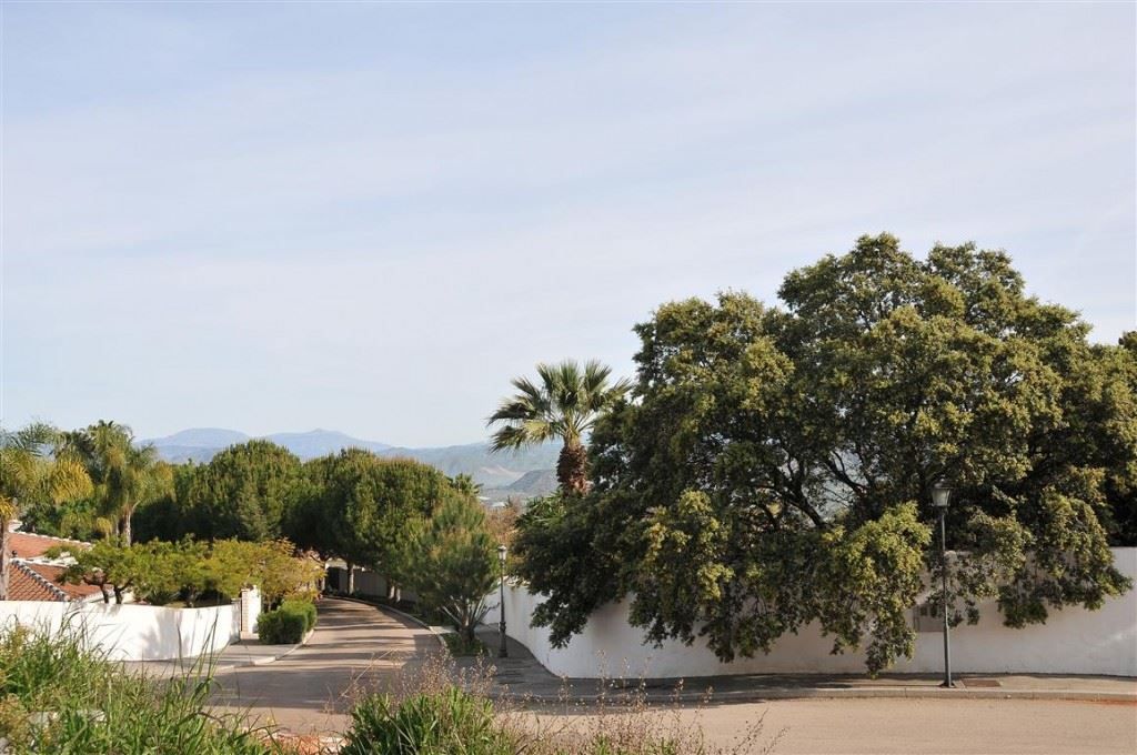 Plot for sale in Alhaurín 4