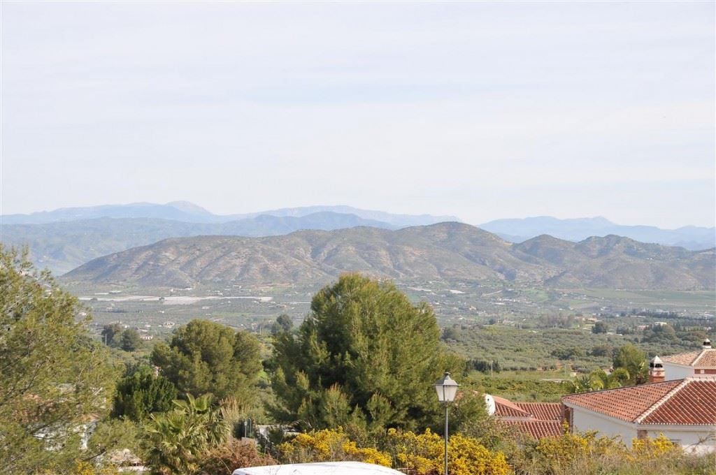 Plot for sale in Alhaurín 6